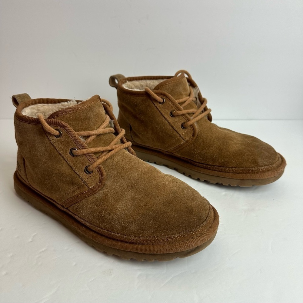 Ugg Neumel Chukka Boots Women's size 9 EU 40 Suede Lace Up Ankle Brown
